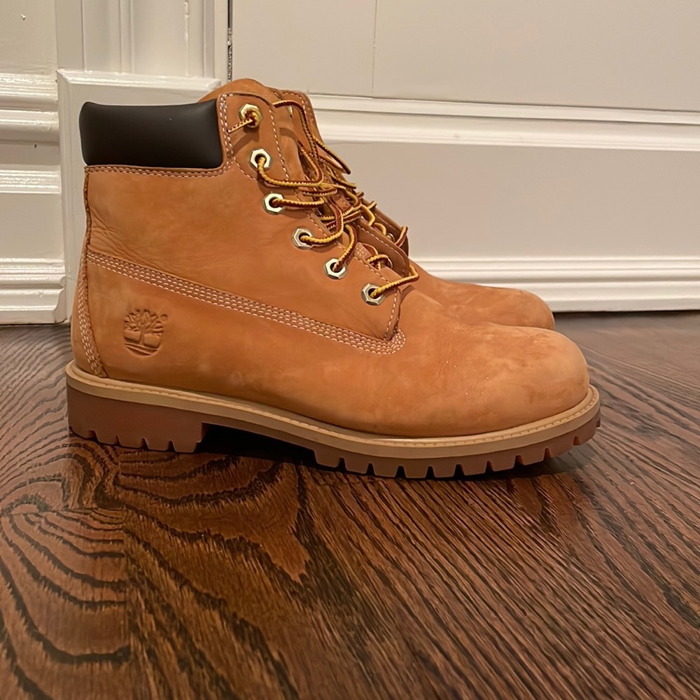 Timberland women’s size 6